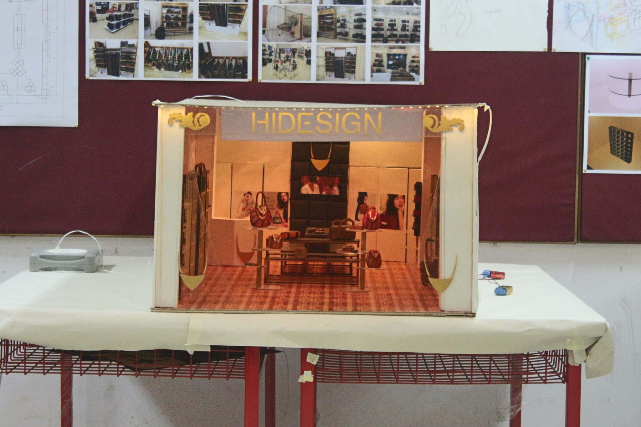 Full exterior of the Hidesign store diorama model