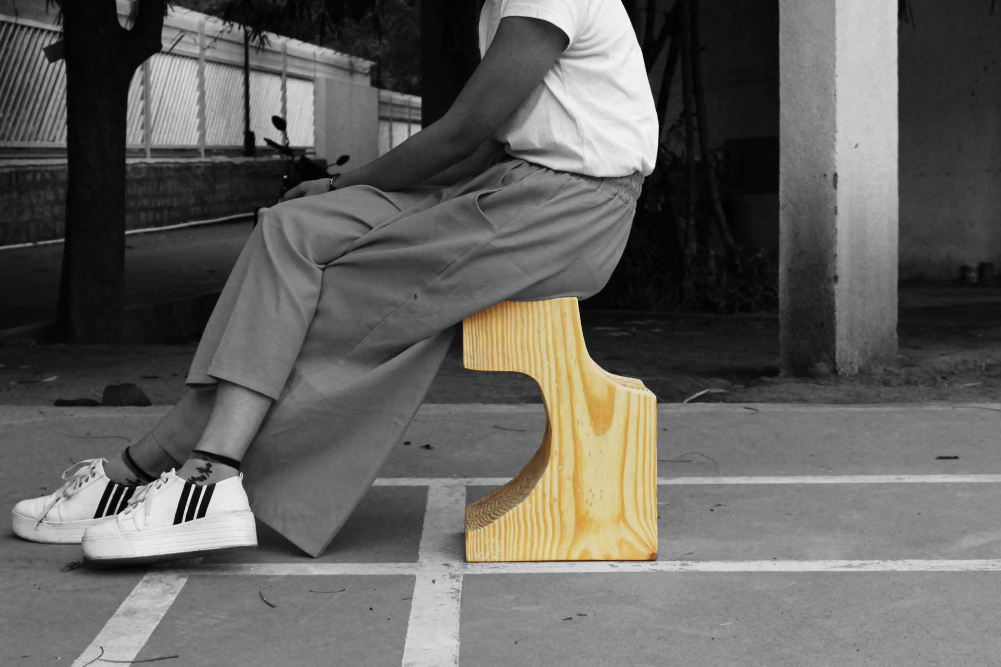 Tuffet, an ergonomic wooden seating design